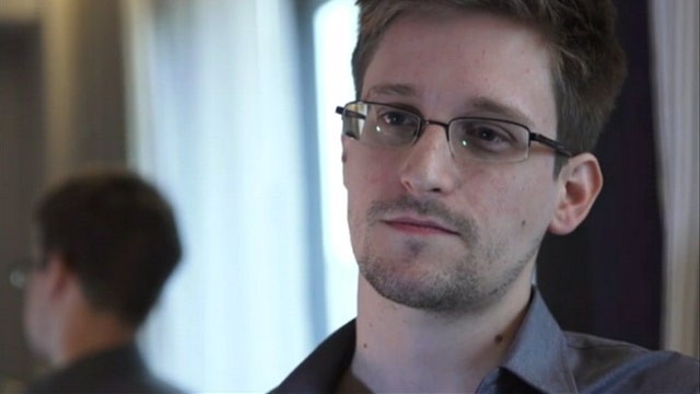 edward_snowden_nsa_traitor