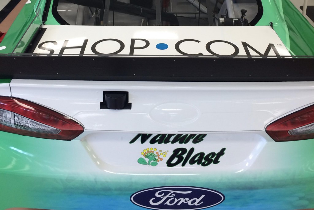 #SHOPgoesracing