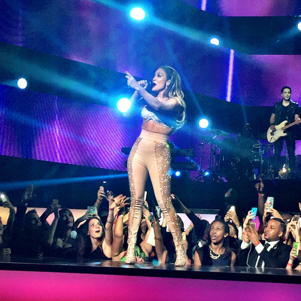 JLo Performs at Latin Billboard Music Awards 2015