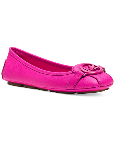 shoes, flsta, flat shoes, what your shoes say about you, flats, flat shoes