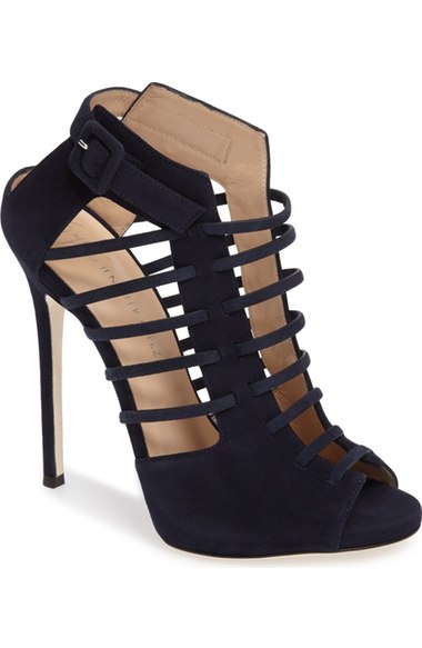 Giuseppe for Jennifer Lopez, jlo, jennifer lopez, Giuseppe Zanotti, shoes, shoe collection, fashion confidence