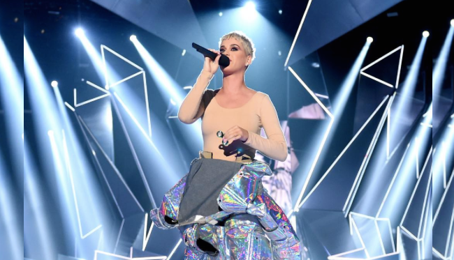 vmas, video music awards, 2017 vas, katy perry celebrity, highlights, awards, entertainment