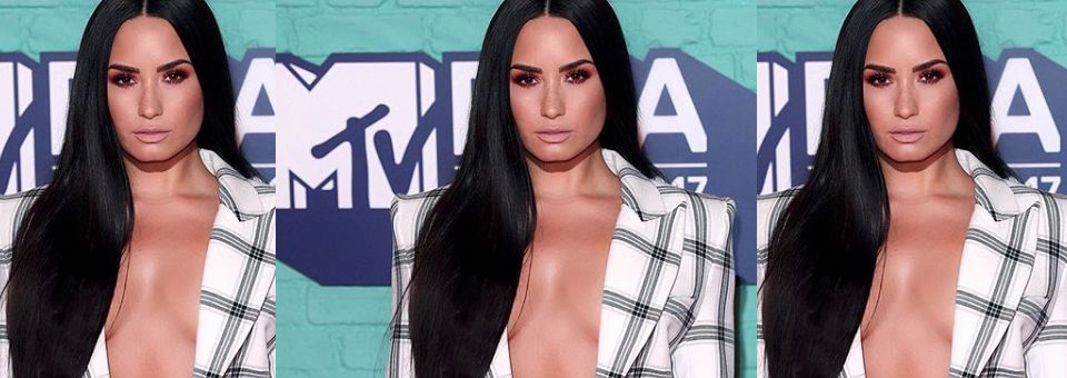 Get the Look: Demi Lovato at the EMAs , demi lovato, cesar ramirez, César DeLeön Ramirêz, celebrity hair stylist