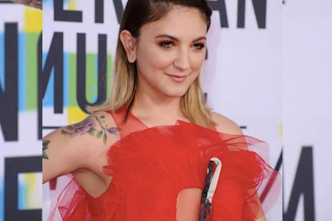 Get the Look: Julia Michaels at the AMAs, julia michaels, amas, 2017 amas