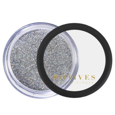 Pull Off Glitter Makeup to Make Your Holiday Season, glitter makeup, glitter, loren's world,